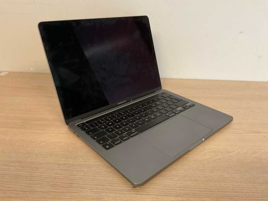 Apple MacBookPro17,1
