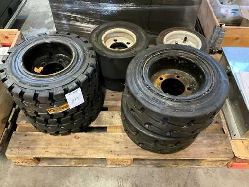 Forklift wheel (8x)
