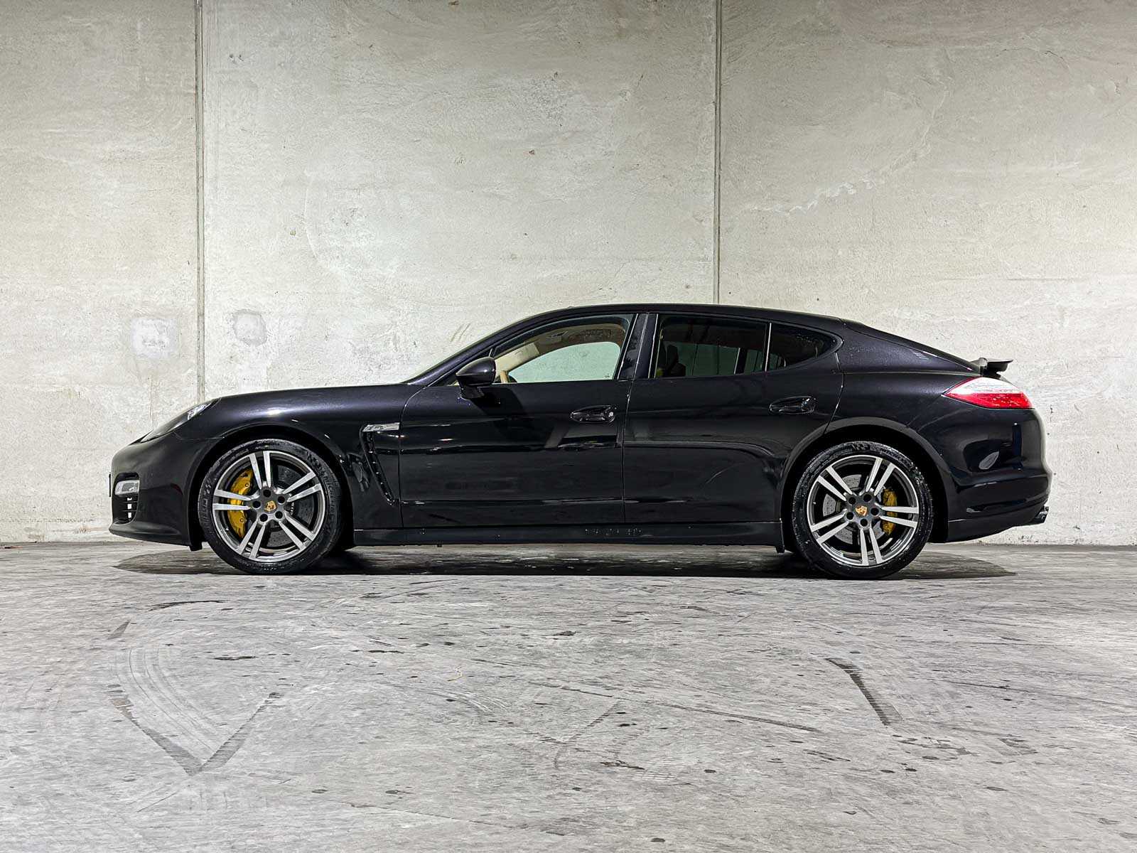 Porsche Panamera GTS 4.8 V8 Sport-Chrono 430pk 2012, 9-TLZ-26