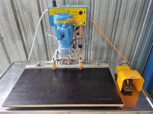 HETTICH - 2020 - BlueMax Mini type 3 - 6-spindle drill