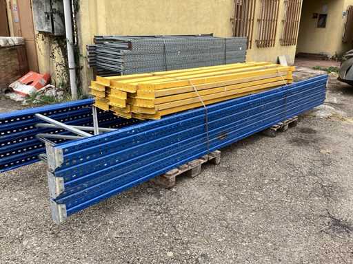 Scaffalatura per pallet smontata