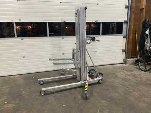 2017 SUMNER 2118 Canal Lift