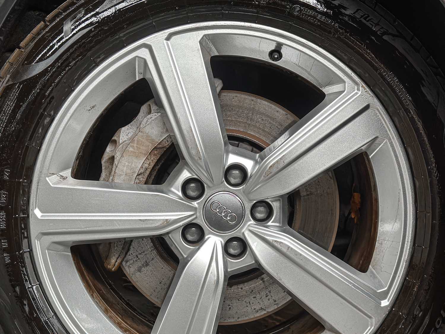 Audi e-tron 50 Quattro Launch Edition 71 kWh 313pk 2020 (Origineel-NL & 1e Eigenaar), J-840-LR