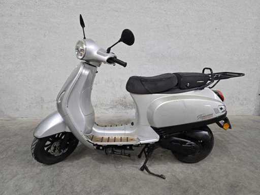 GTS - Roller - Toscana Pure - 4T Moped 25km Version dzs60f