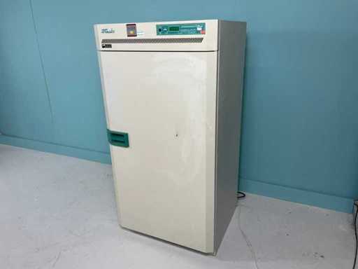 Termaks - B 8420 - Incubatore di laboratorio