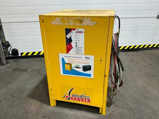 Hawker TC3 Batterieladegerät