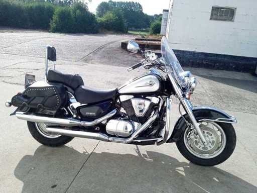Suzuki - Intruder 1500 - Motocicletă
