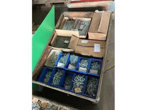 Palé de varios tornillos A2 + arandelas con juntas