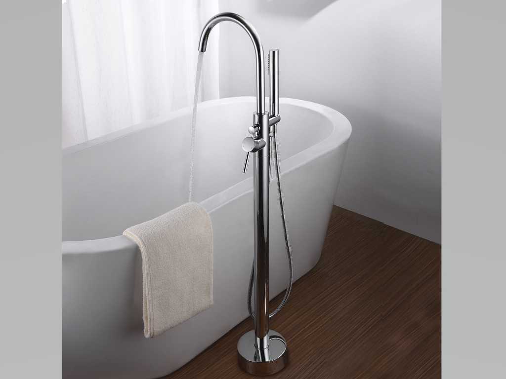 Robinet de baignoire autoportante - Chrome