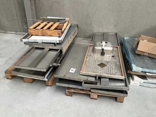 Tables de travail en acier inoxydable par lots