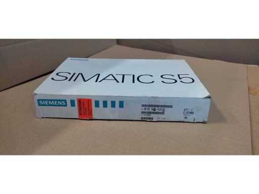 SIEMENS - 6ES5942-7UA13 - SIMATIC S5, CPU 942 CENTRALE MODULE - GEBRUIKT