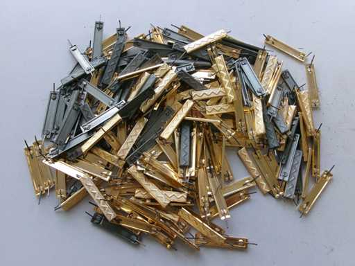 CZ/SK Metallspange Mix, gebraucht + neuwertig (Meier) (100x)