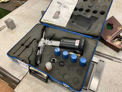 KVT rivet gun