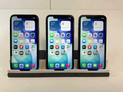 Apple iPhone 11 - 64 GB - Black (3x)