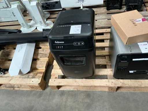 Fellowes 130C Papierschredder