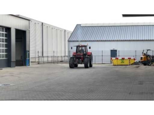 160f6f63-c847-4692-8eaf-2a305b217ca6.mp4