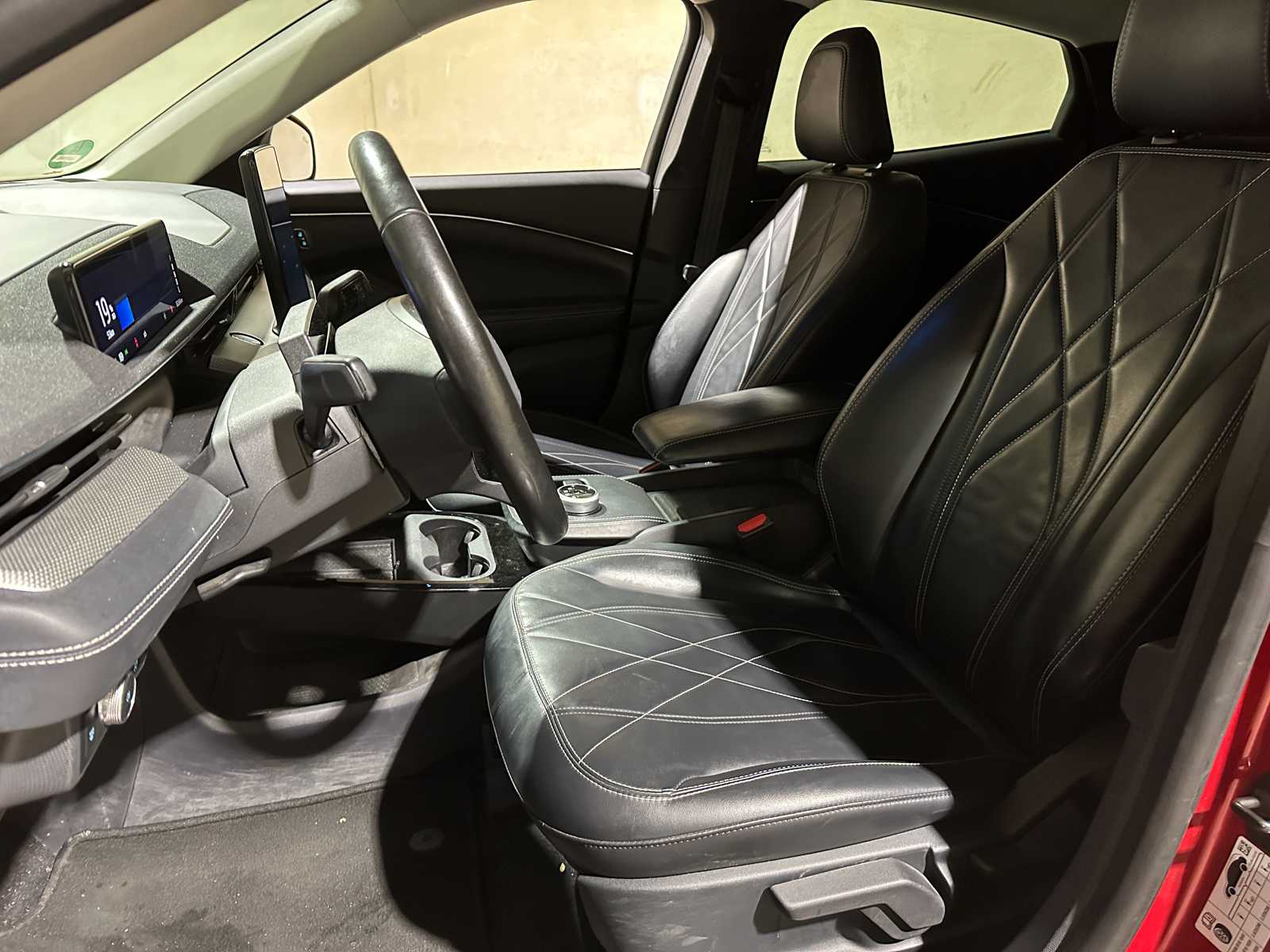 Ford Mustang Mach-E RWD 75 kWh 269pk 2021, N-301-NV