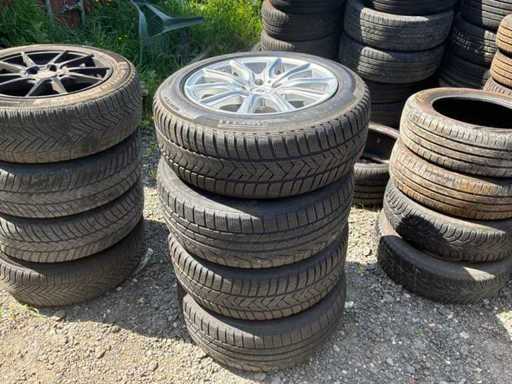 Aluett 17 inch set van 4 banden voor BMW + velgen met sensoren