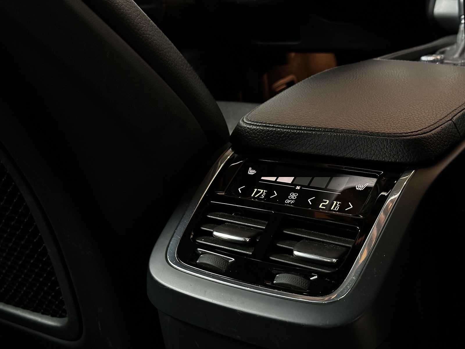 Volvo XC90 2.0 D5 AWD Inscription 7p. 263pk 2016 (Origineel-NL), KV-754-R