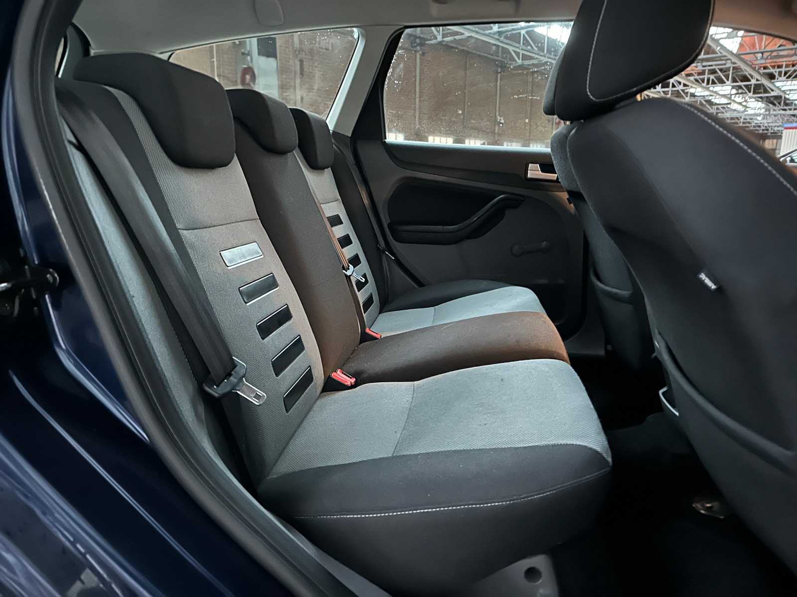 Ford Focus Wagon 1.6 Comfort 101pk 2012, 01-SZV-4