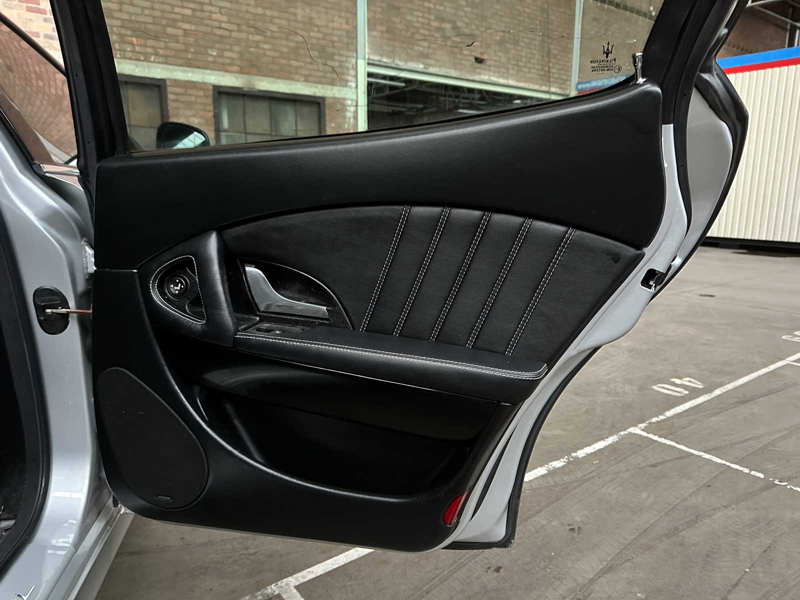 Maserati Quattroporte 4.2 V8 440pk 2009 Facelift Youngtimer