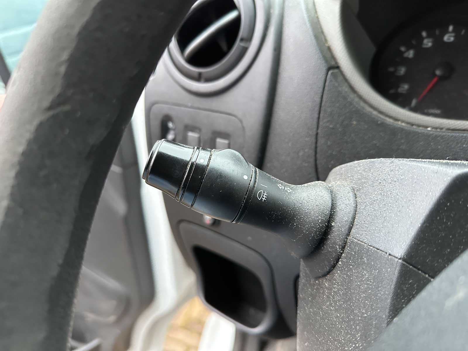 Renault Master T35 2,3 dCi L2H3 Eco 125 PS 2013, VD-911-L