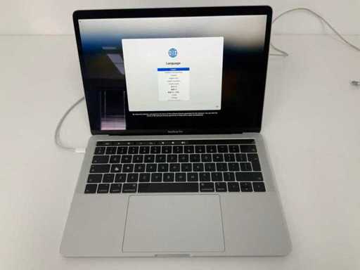 Apple A2159 13-calowy MacBook Pro MUHN2N/A Laptop