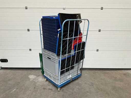 Enrouler un contenant avec caisses