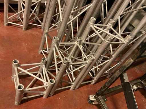 Various Prolyte H30V Trusses (4x)