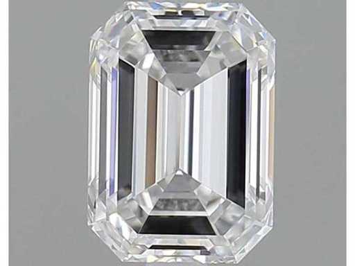 Emerald Cut - Labgrown Diamond