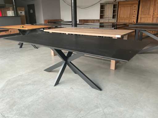 Table à manger Groy