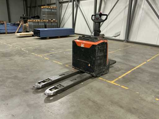 Camion à palette électrique Toyota LPE200 2018