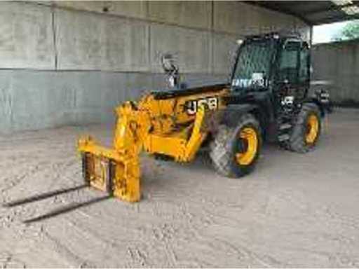 Earth-moving machines, generators and forklifts