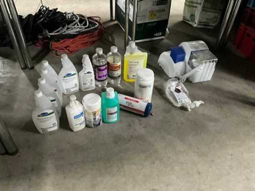 Lot de produits de nettoyage