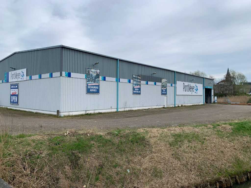 Demountable warehouse