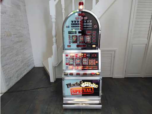 Barcrest - Black & White - Speelautomaat