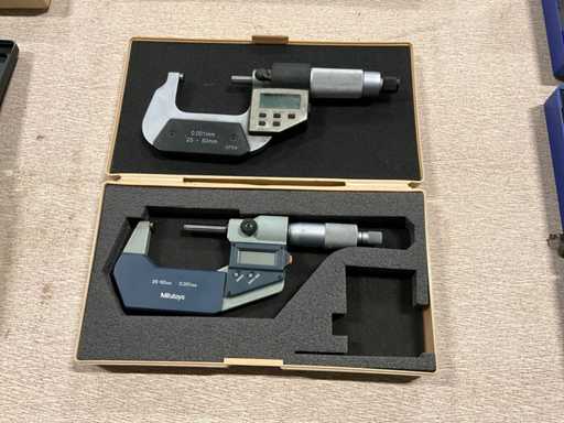 Mitutoyo 0,001 Buitenmaat micrometer (2x)