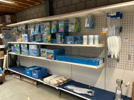 Partypools und Spielzeug