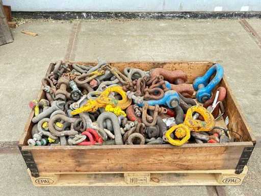 Batch of heavy lifting equipment
