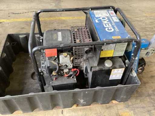 Lundi lundi vendredi Gemmingen - 13002 ED-S - 2013 - Générateur électrique