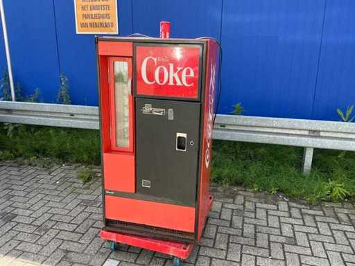 Coca Cola Beverage Vending Machine