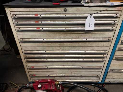   Werkstattschubladenschrank mit Inhalt