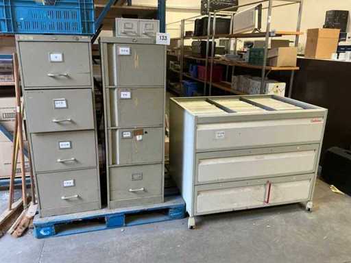 Divers classeurs (3x)