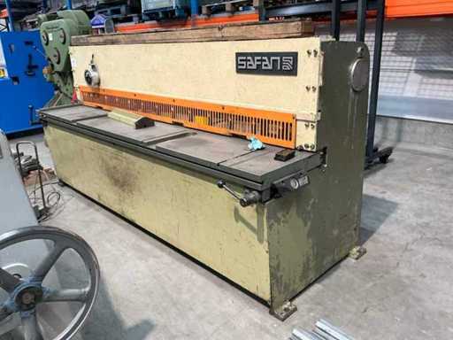 1980 Safan VS255-4 Guillotine Shear