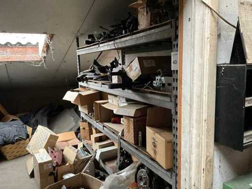 Lotul New Holland de diverse piese de schimb