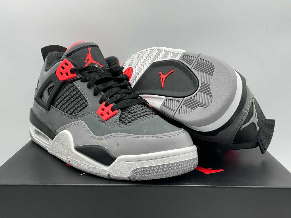 Nike Jordan 4 Retro Infrared Sneakers 38 1/2