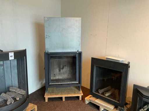 Barbas Escamo Eingebauter Holzkamin mit Aufzugtür