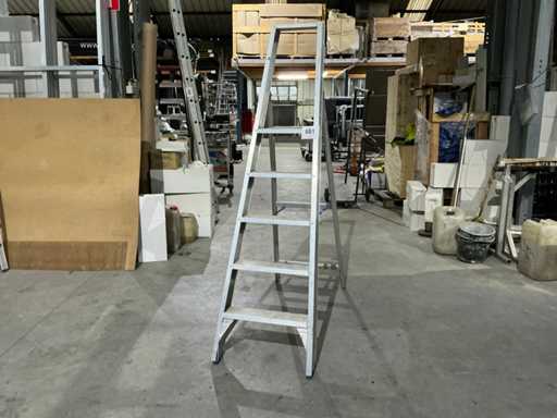 SOLID Ladder and stairs