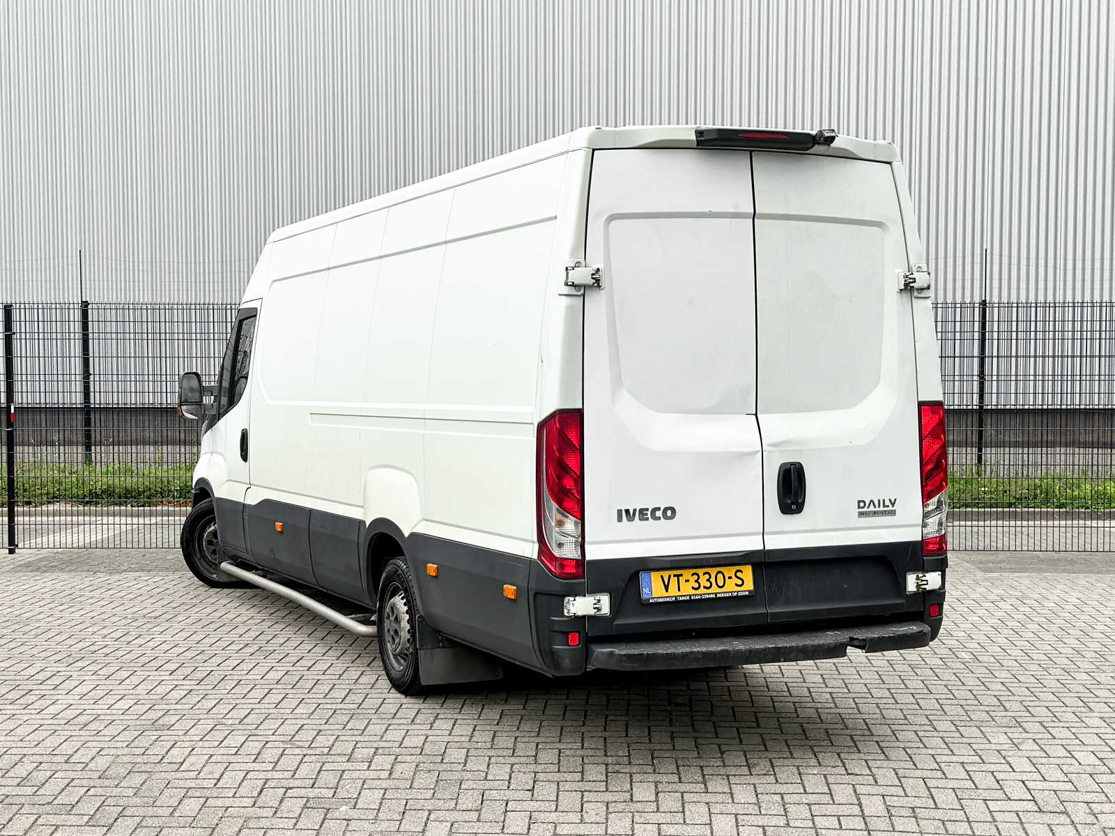 Iveco Daily 35S11V 2.3 410 H3 106pk 2016 (Origineel-NL) Automaat, VT-330-S