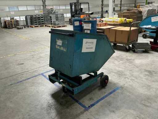 2000 EUROKRAFT O 544 m.T. Contenedor de vertido de astillas